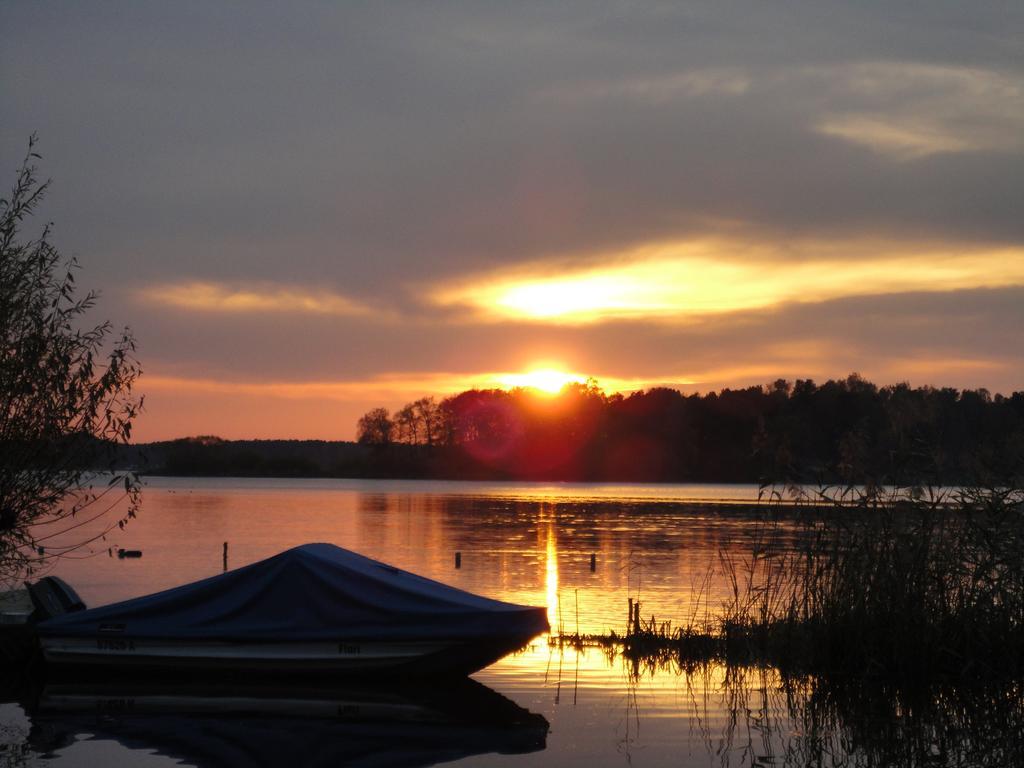 Spreewaldhaeuser Golinski Mit Kamin Am Neuendorfer See Alt Schadow Buitenkant foto